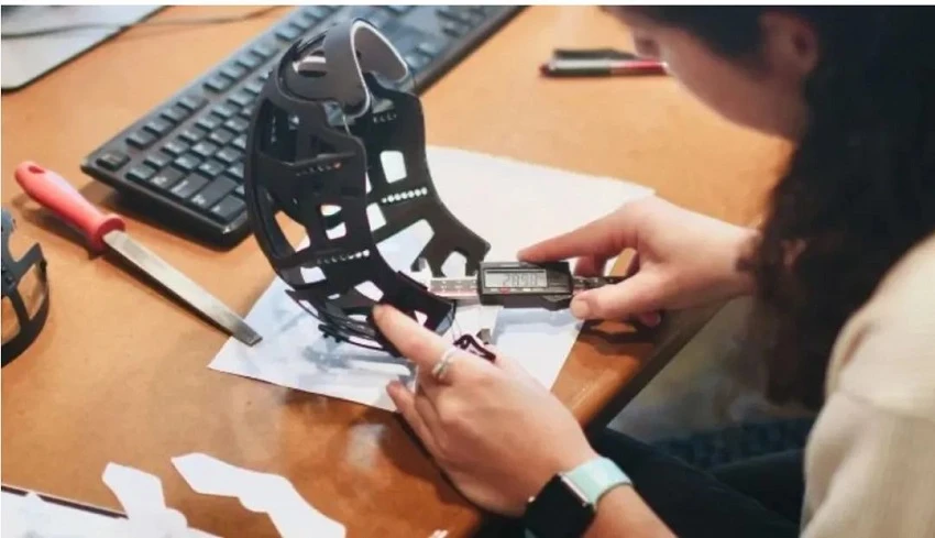 Subtractive manufacturing provides high dimensional accuracy Subtractive manufacturing provides high dimensional accuracy